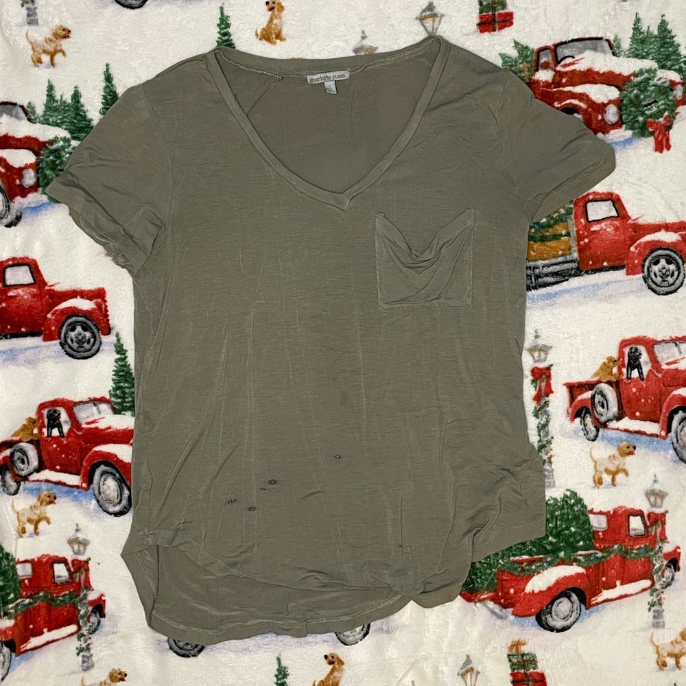 Charlotte Russe Green V-Neck Short Sleeve T-Shirt {Size Small}